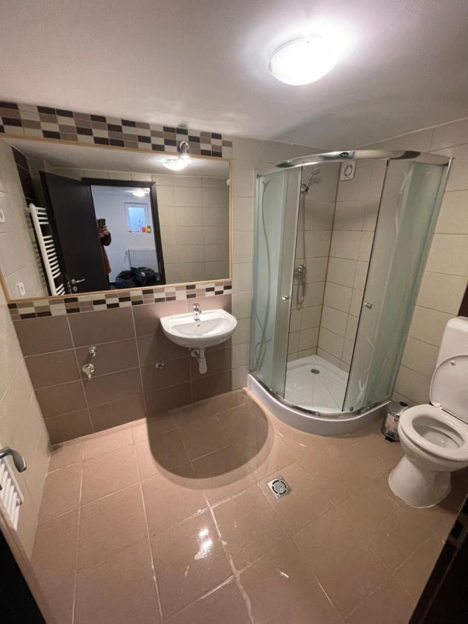 Malibu Apartman Mişcolţ Exterior foto